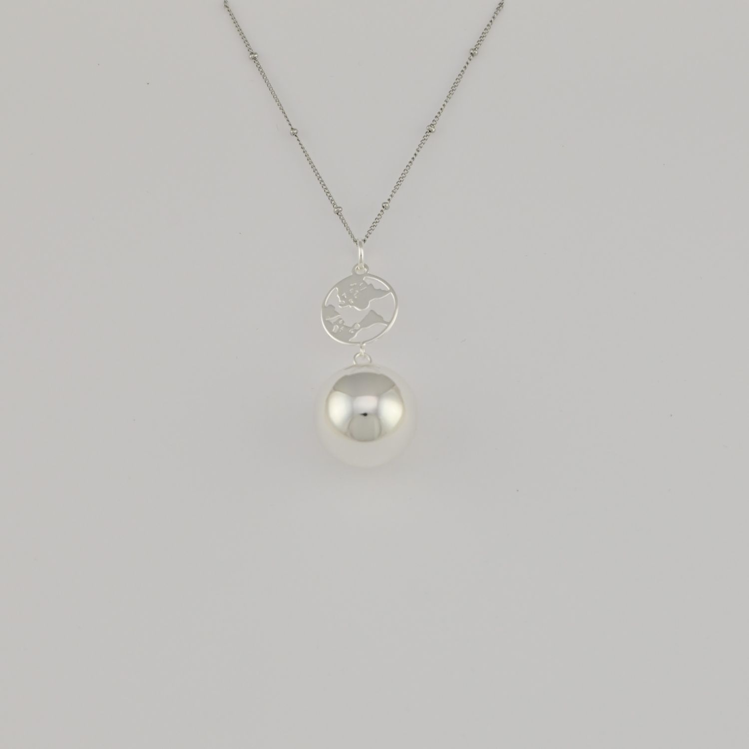 Bola de grossesse Terre Argent – Bijou pour future maman avec chaîne