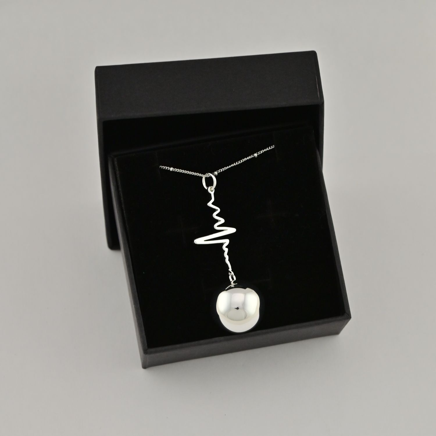 Bola de grossesse Spirales Argent – Bijou pour future maman avec chaîne – Image 3