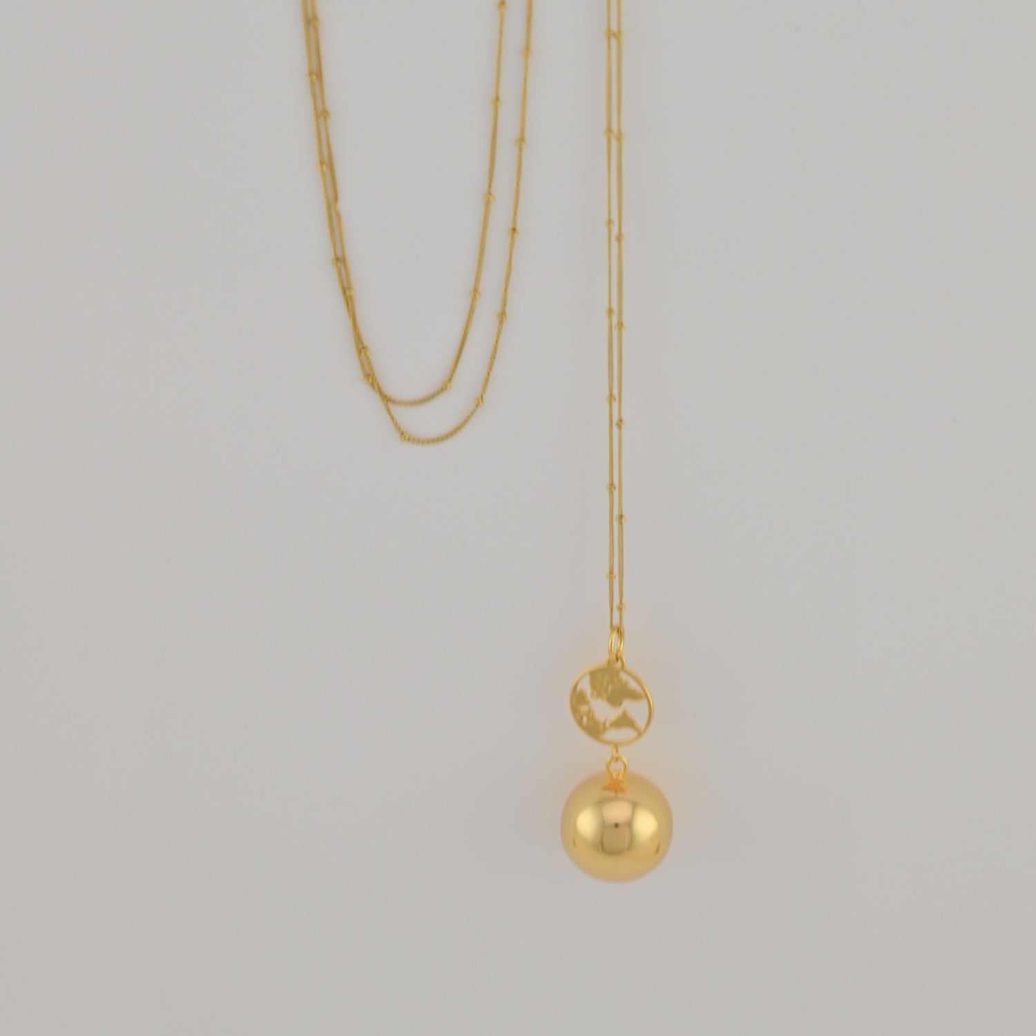 Bola de grossesse Terre Or – Bijou pour future maman avec chaîne – Image 2