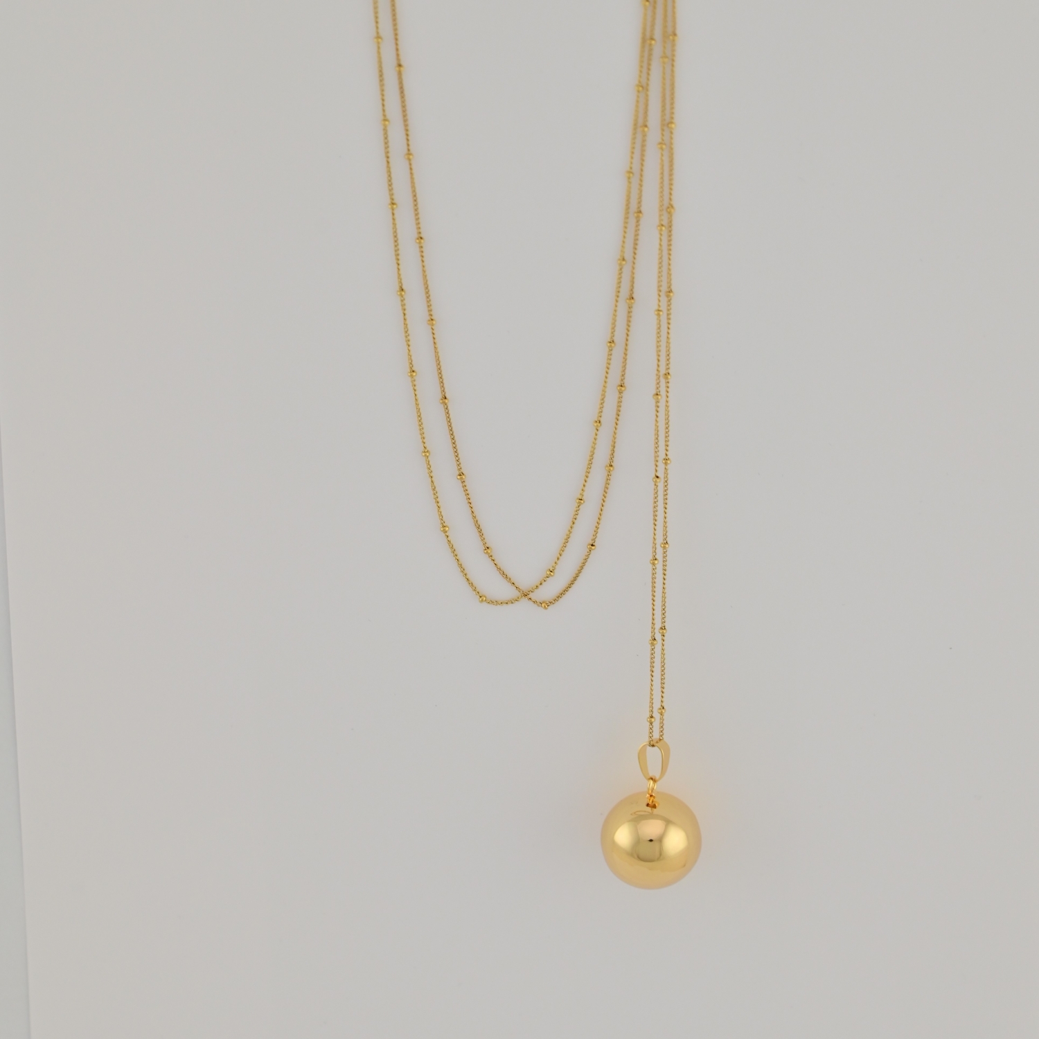 Bola de grossesse Classique Or – Bijou pour future maman avec chaîne | Babireva Boutique – Image 2