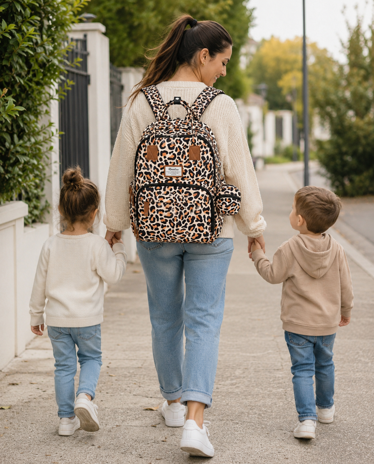 Sac à dos à langer avec tapis de change nomade - Leopard – Image 6